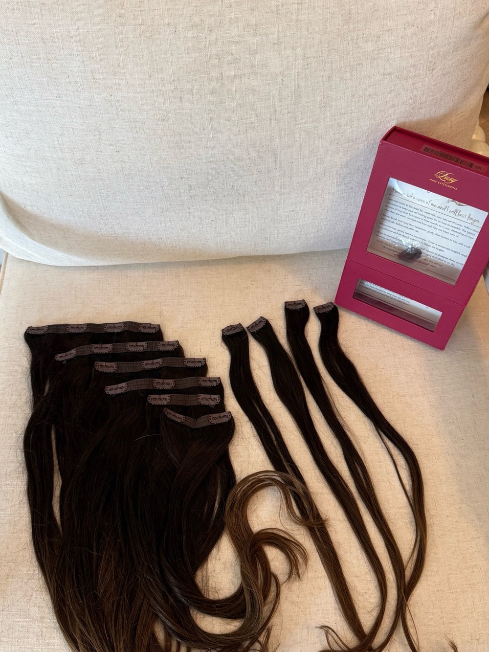 Luxy hair extension and brush - Picture 3 of 6